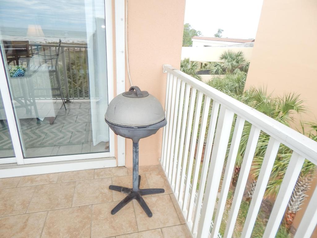075 Beach Club 301 - Master Unit Home - thumb 3