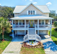 1 Block to Beach Ocean-View Oak Island Estate home - Orlando Tourists