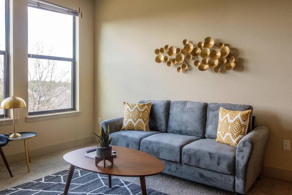 1 BR Apt In Downtown By Frontdesk - thumb 3