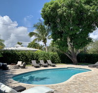 1 private bedroom-private entrance pool access-close to beach - Orlando Tourists