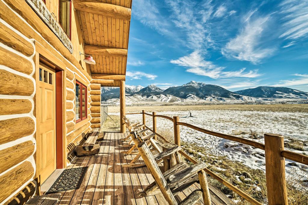 10-Acre Yellowstone Cabin With Stunning Mtn View - thumb 0