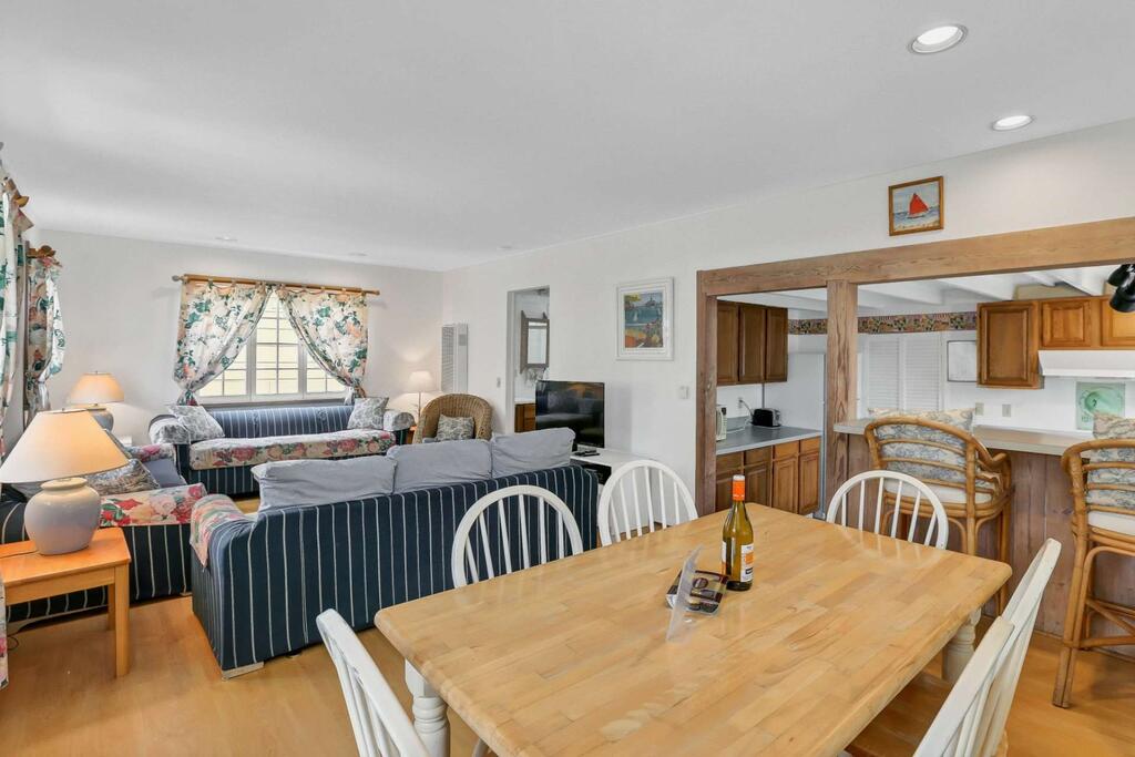 1106 Park Avenue - thumb 3