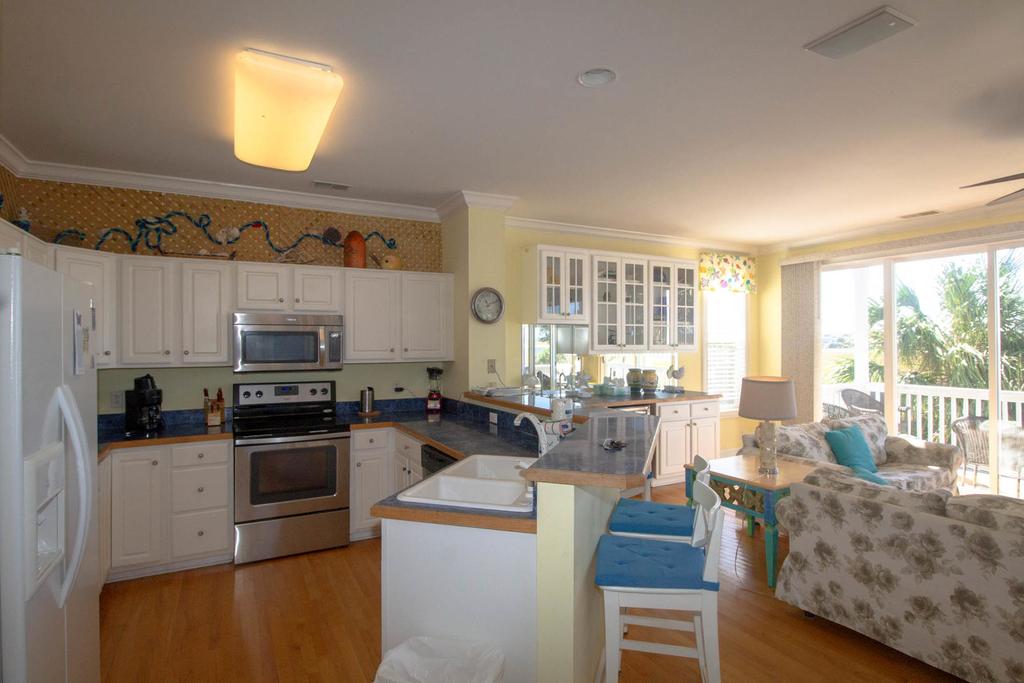 12 Sea Mist - Three Bedroom House - thumb 1