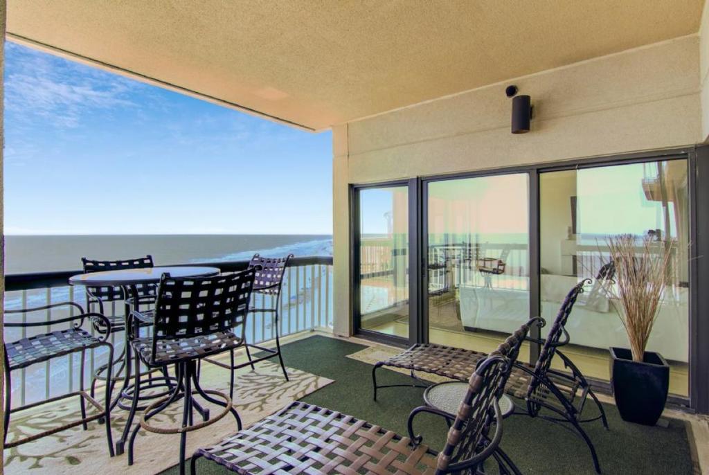 1403 Ocean Club - thumb 1