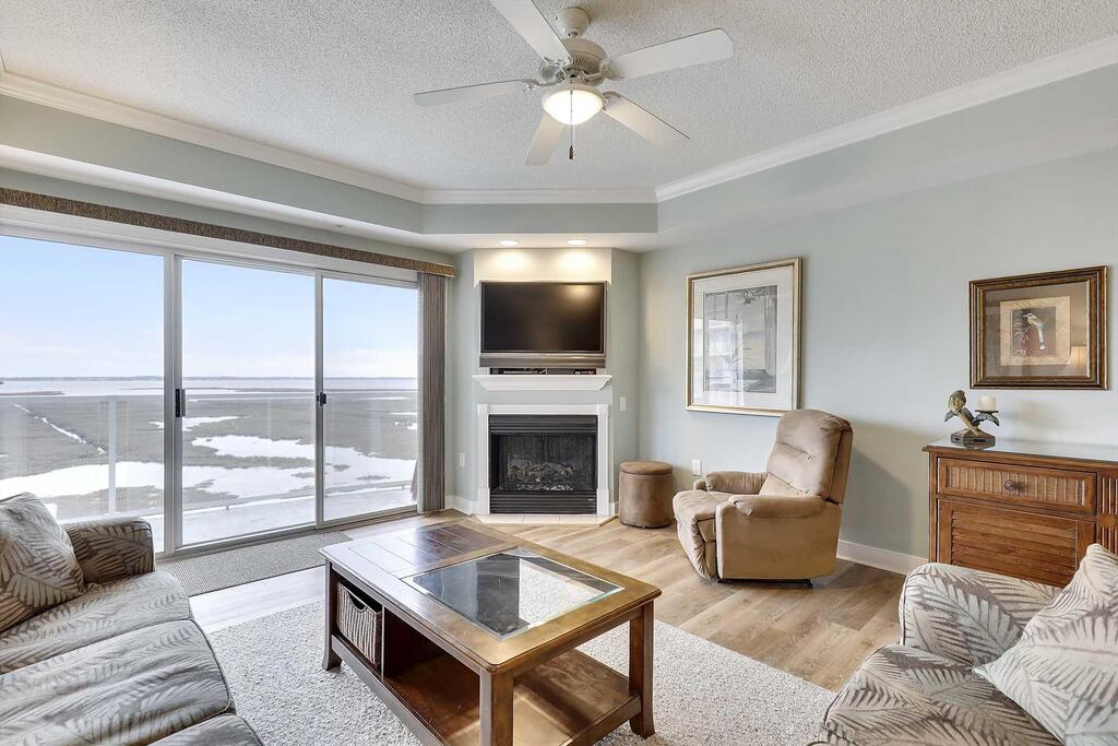 203 Coral Seas - thumb 3