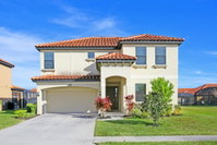 2590ROSE Orlando Tourists