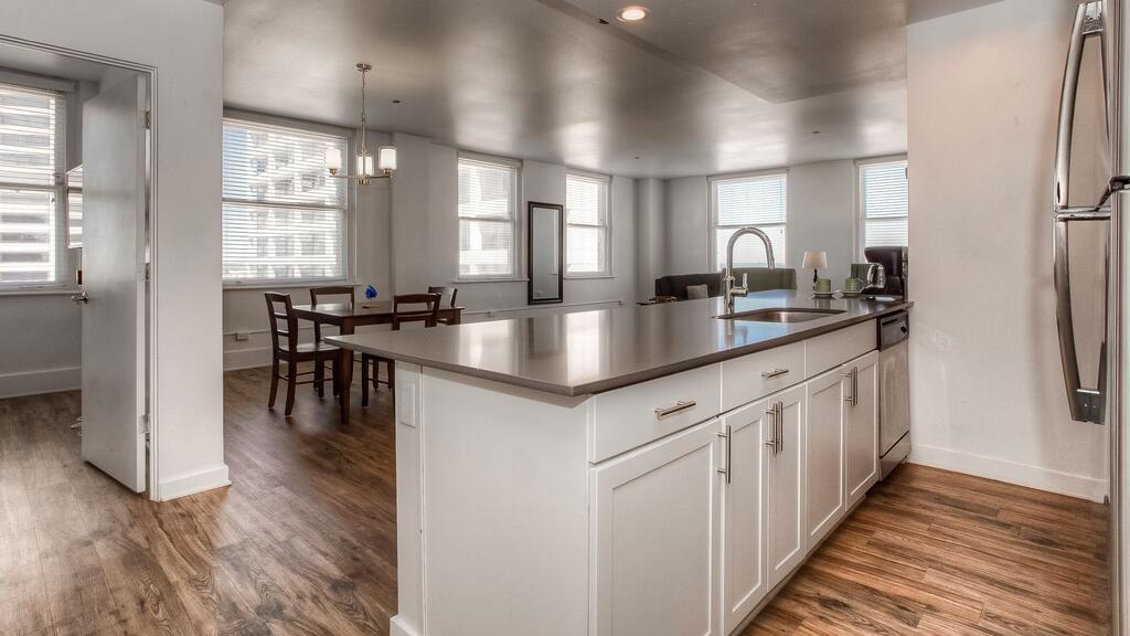 2BR At West 7th Street - thumb 3