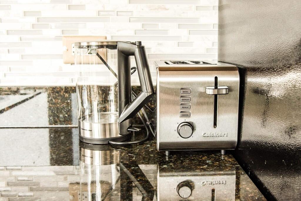 2BR Corner Penthouse With Balcony By ENVITAE - thumb 3