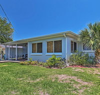 2BR Ormond Beach Bungalow with Patio and Quiet Setting - Orlando Tourists