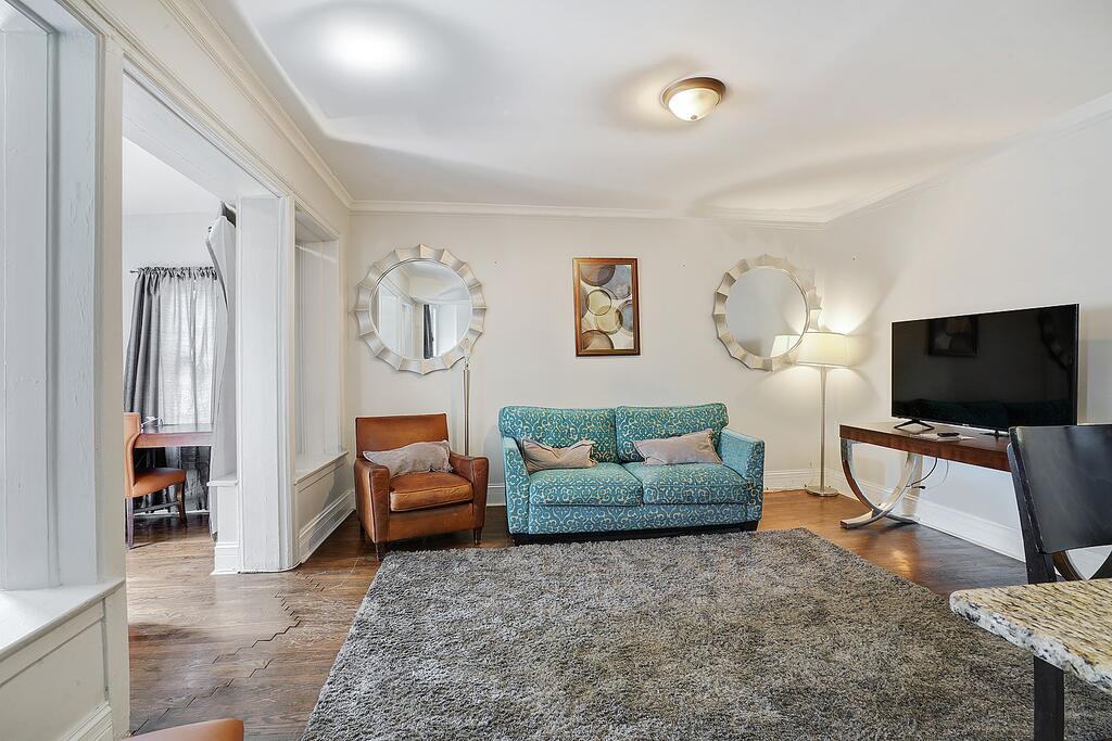 2nd Flr Sleep 12 Hyde Pk Lake Cannabis OK - thumb 1