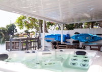 3/2 Lake House With Hot Tub And Bar Orlando Tourists