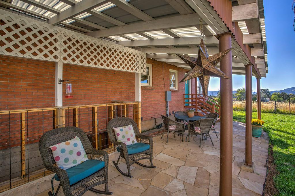 5-Acre Farmhouse With Mtn Views And Basketball Hoop! - thumb 0