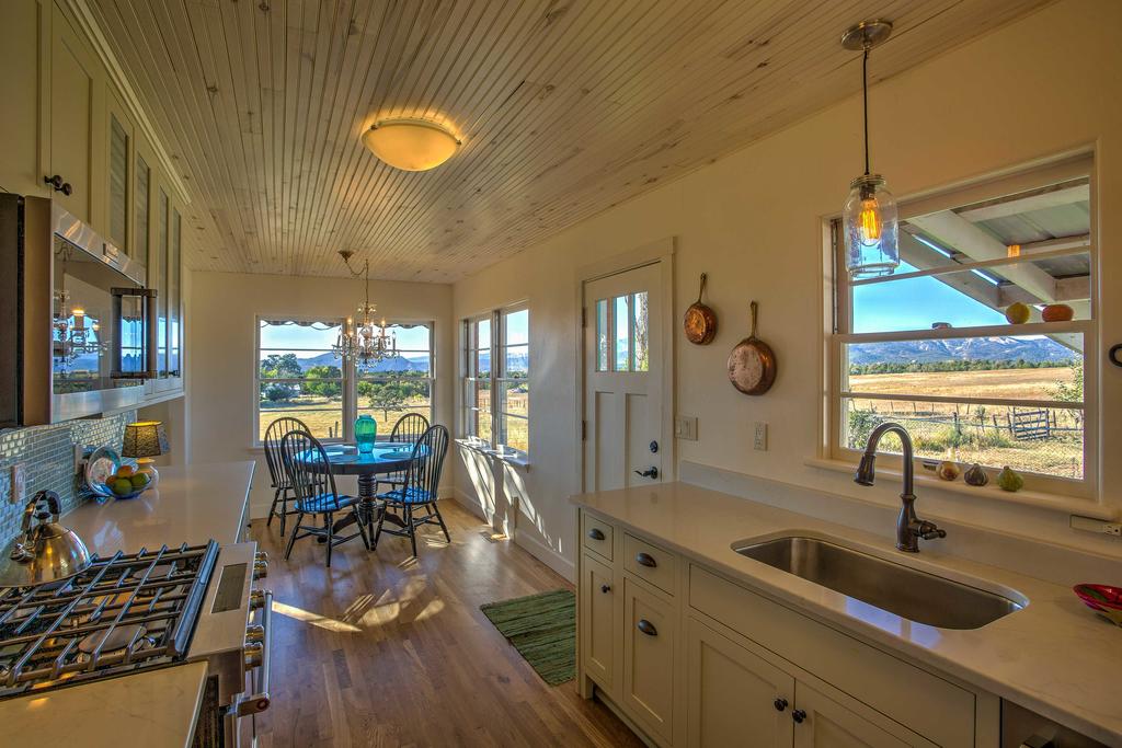 5-Acre Farmhouse With Mtn Views And Basketball Hoop! - thumb 2