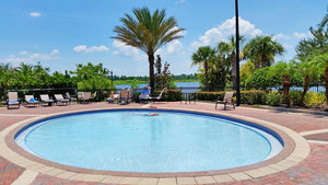 5000 Cayview Ave #203