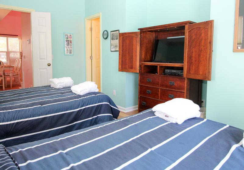 52 Davis Love - Three Bedroom House - thumb 2