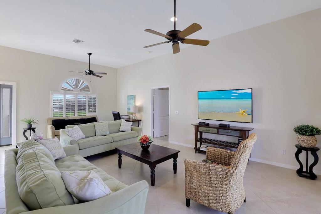 775 Hernando Drive - thumb 3