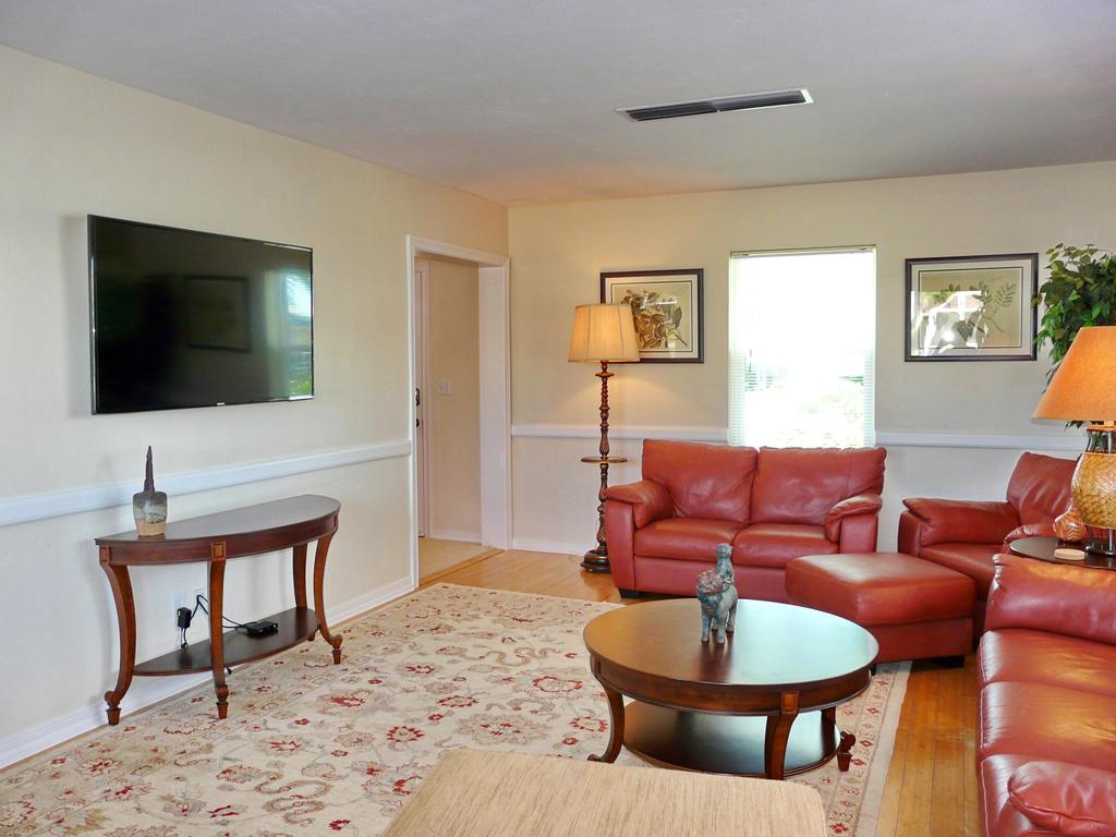 819 Chestnut Court - thumb 2