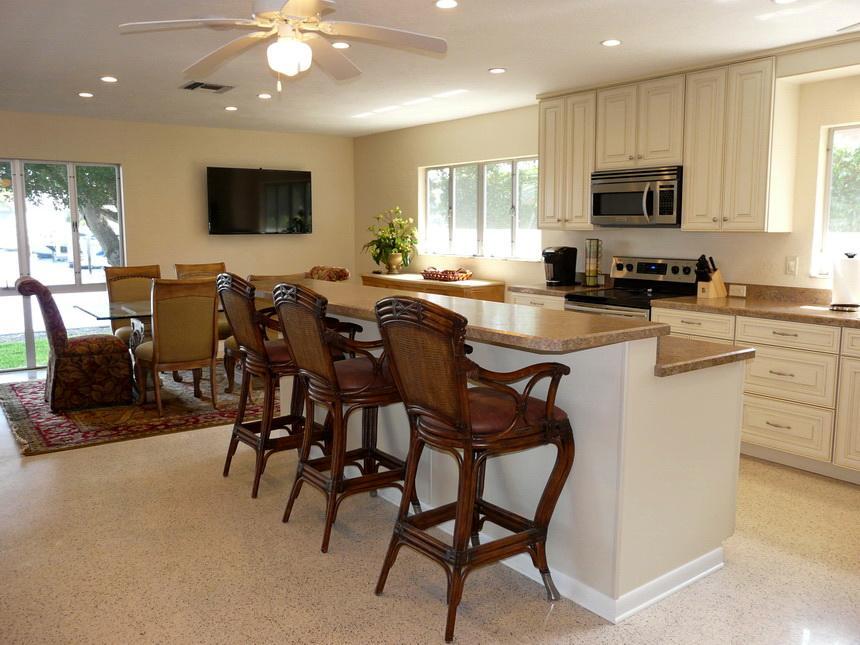 843 Buttonwood Court - thumb 2