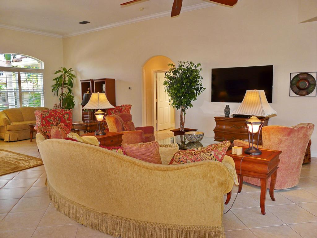 855 Banyan Court - thumb 3