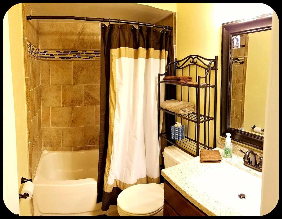 A Private Bedroom - thumb 3