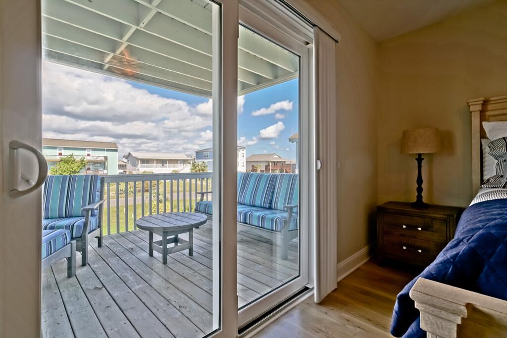 A Sea View Cottage - thumb 3