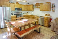 Booking June-lake Orlando Tourists