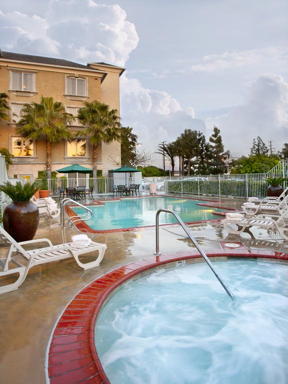 Ayres Hotel Anaheim - thumb 3