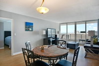 Bayfront Gem with Balcony and Pool Orlando Tourists