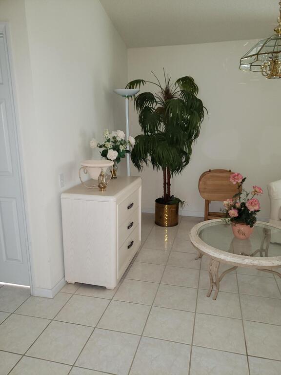 BEAUTIFUL 3 BEDROOM 4 BATHROOM VILLA - thumb 3