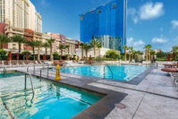 Beautiful Pool View with No Resort Fees and Free Parking at MGM Signature Orlando Tourists