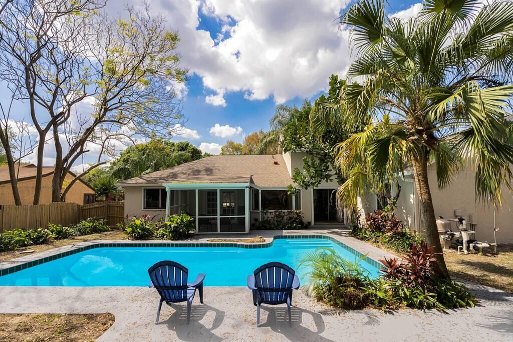Big Family House With Pool 5 Min From Universal - thumb 1
