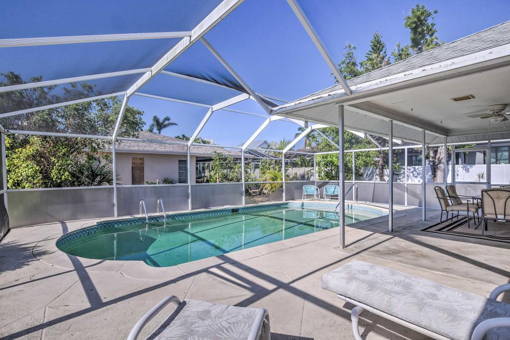 Breezy Marco Island Home With Pool - Walk To Beach! - thumb 0