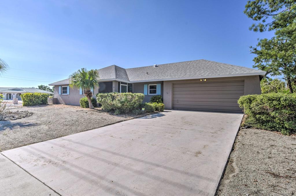 Breezy Marco Island Home With Pool - Walk To Beach! - thumb 1