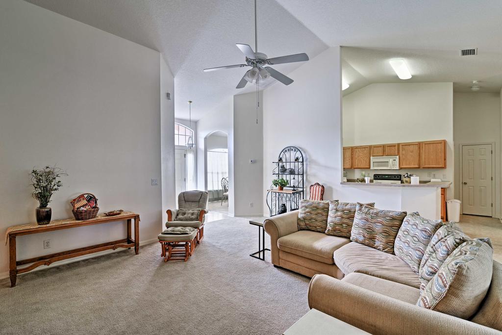 Bright Spring Hill Home - 10 Mins To Weeki Wachee! - thumb 2