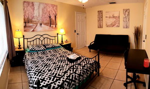 C Private Master Bed/Bath