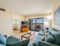 Carlos Pointe 422 Heated Pool 2 Bedrooms Gulf Front Elevator Sleeps 6 Orlando Tourists
