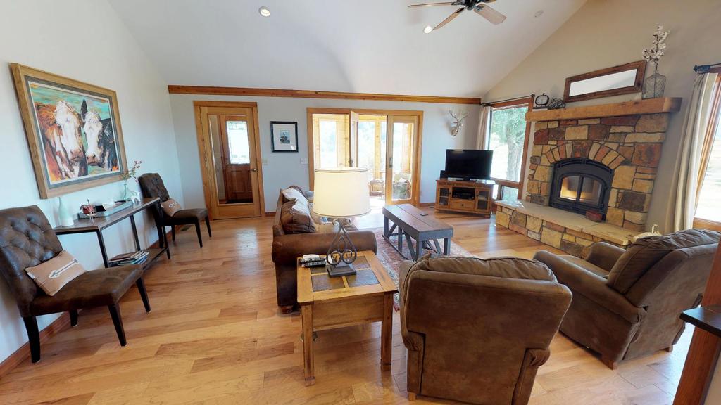 Cascade Village 34 Home - thumb 3