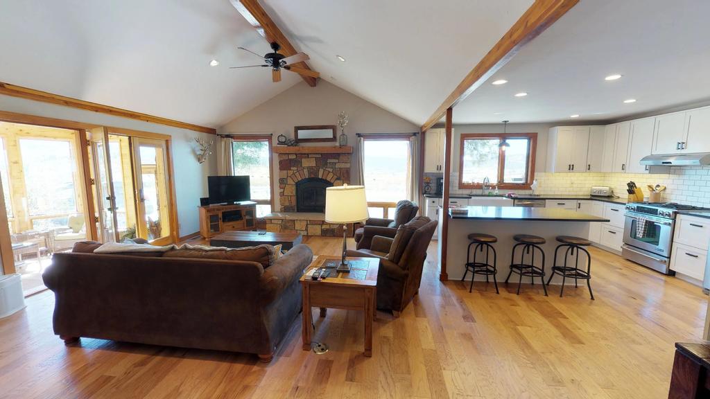 Cascade Village 34 Home - thumb 2