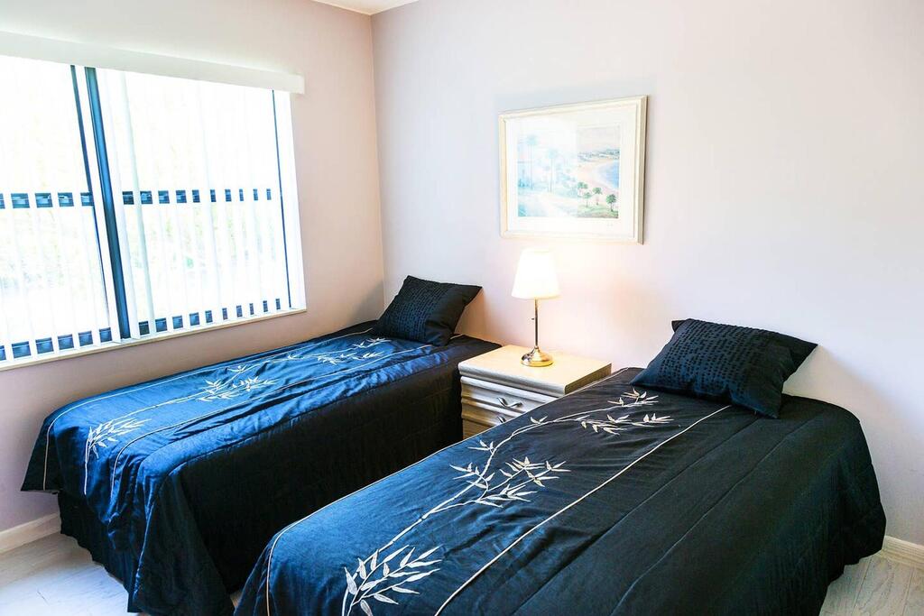 Charming 2 Bedroom 2 Bath Condo! - thumb 3