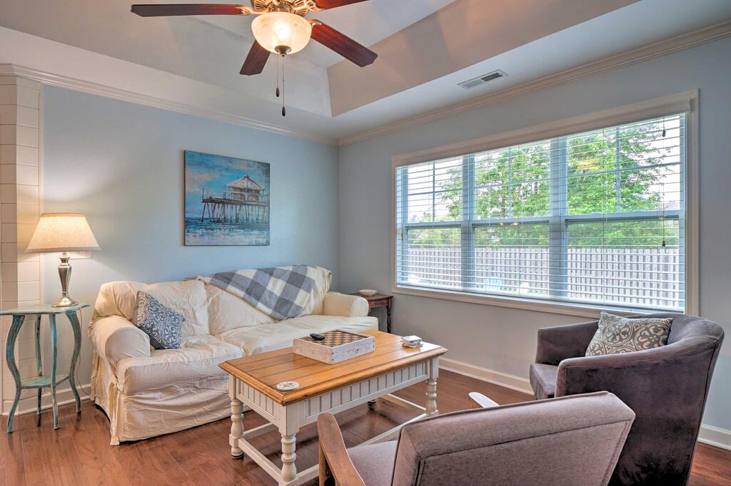 Charming Home With Yard Less Than 6Mi To N Topsail Beach - thumb 3