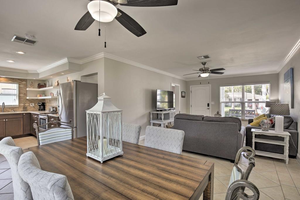 Clearwater Beach Home With Patio - Walk To Beach - thumb 1