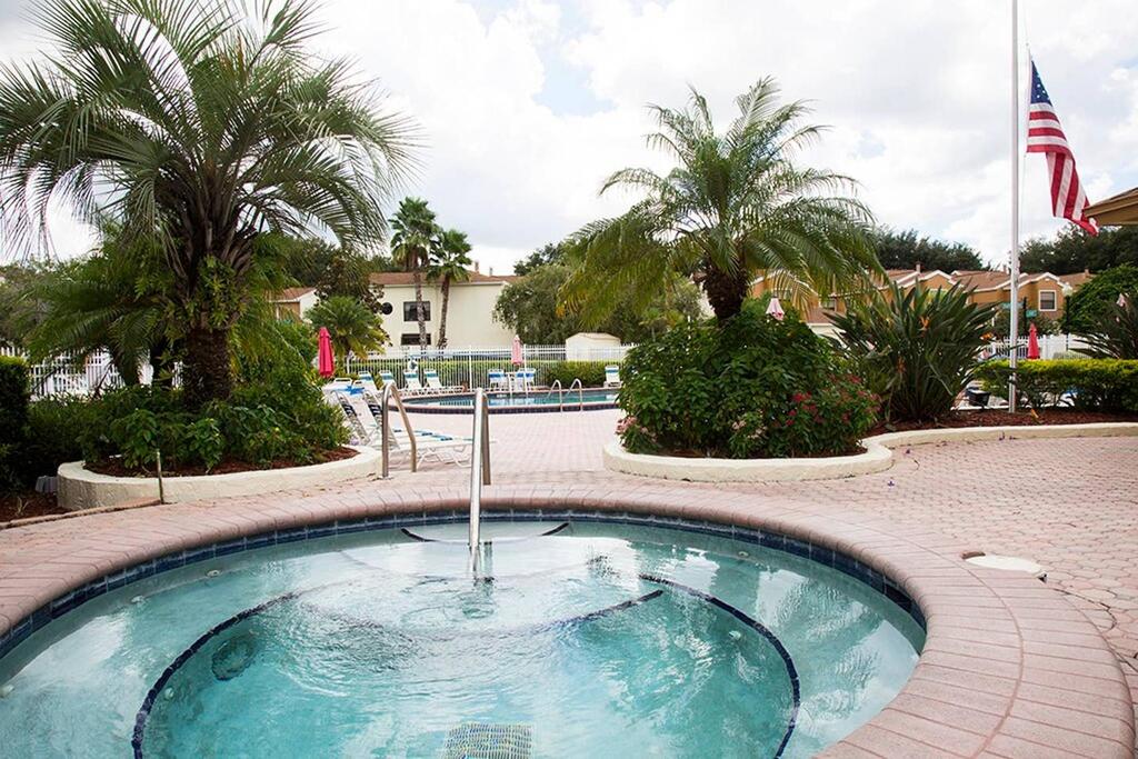 Clubview Country Club Condo - thumb 2