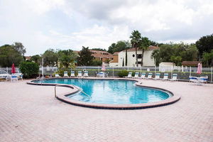 Clubview Holiday Condo