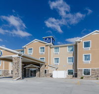Cobblestone Hotel  Suites - Newport - Orlando Tourists