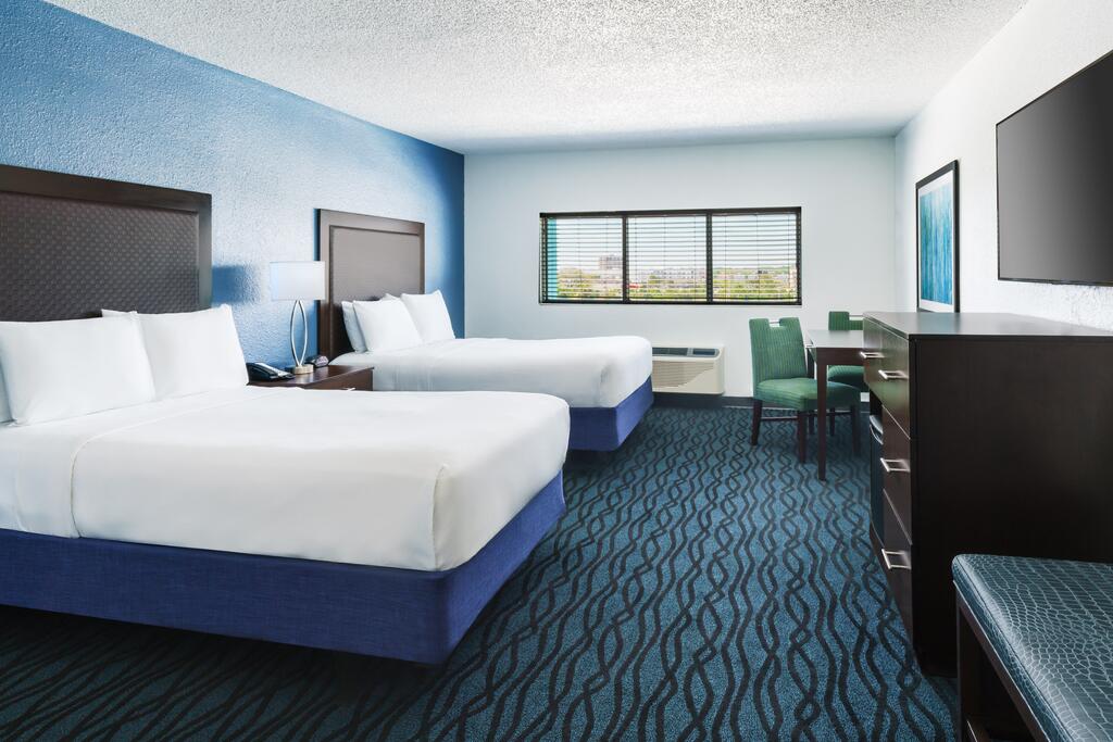 Coco Key Hotel & Water Park Resort - thumb 1