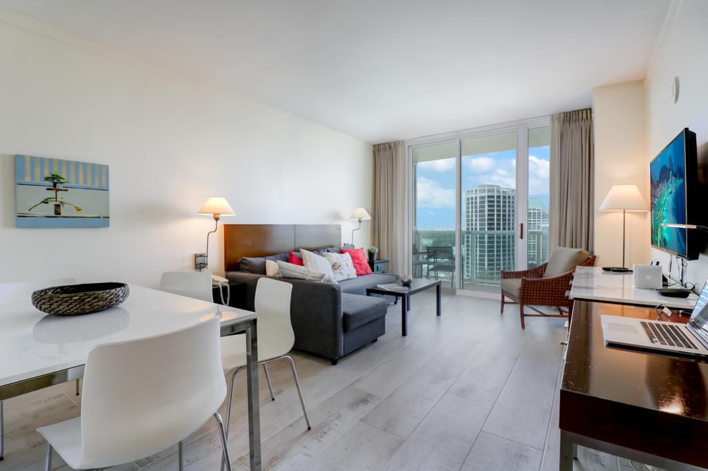 Coconut One Bedroom Apartment - thumb 1
