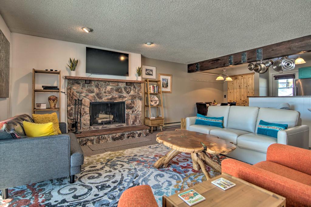 Condo With Views & Deck - Walk To Grand Lake! - thumb 2