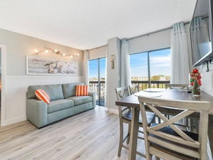 Condotel By Universal Studios-The Enclave