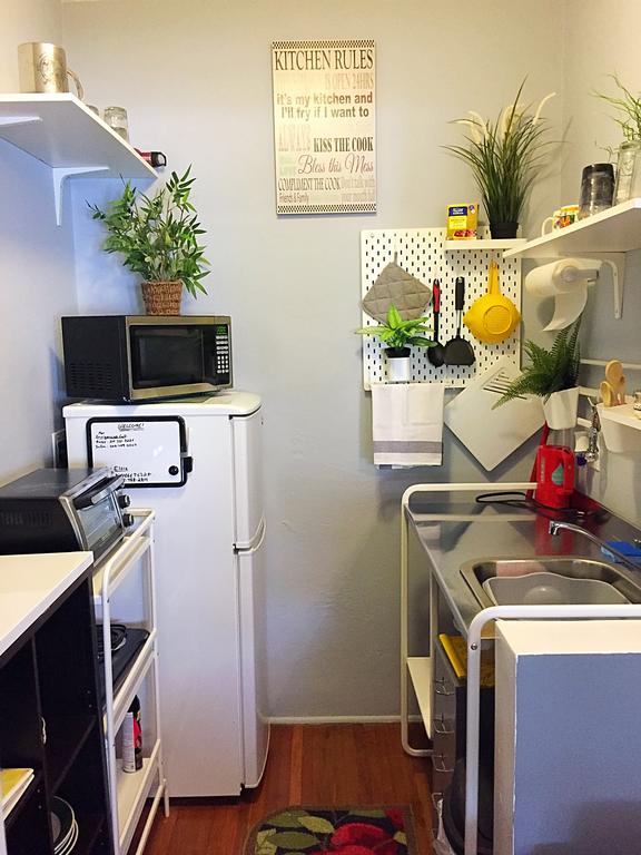 Cozy Efficiency 10 Minutes To The Beach - thumb 3