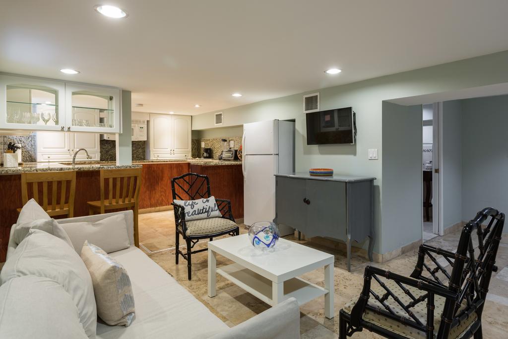 Cozy Private Basement Apartment - thumb 0